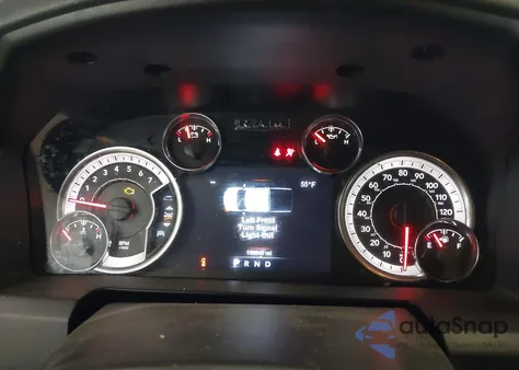 2018 Ram 1500 Big Horn 4X4 5'7 Box из США, поврежденный, VIN 3C6RR7LT2JG226265